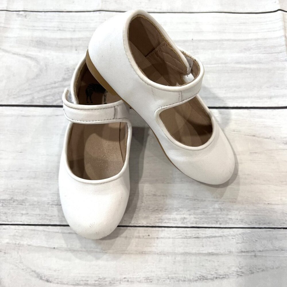 Zeebra White Mary-Janes